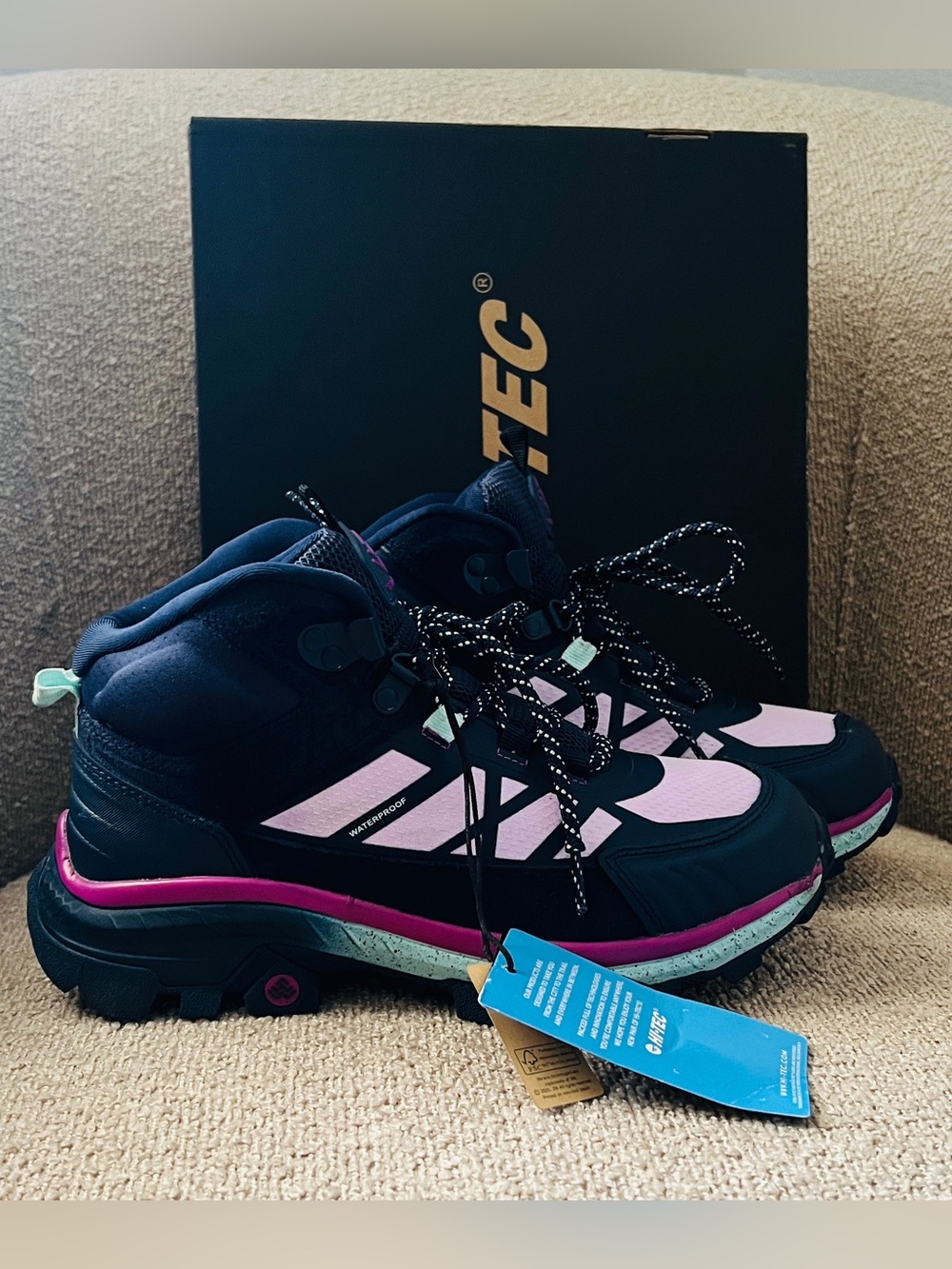 Hi-Tec Mauna Waterproof Hiking Boots Size 6M Blue Purple Aqua Trail Shoes